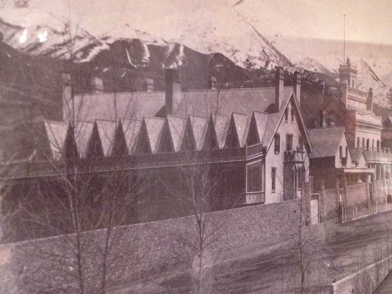 Late 1860s photo, side shot, of Lion House. Beehive House can be seen, partially, on far right of photo