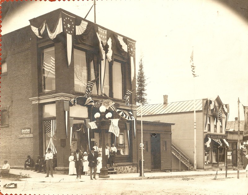 Berglund Brothers Store - 1914