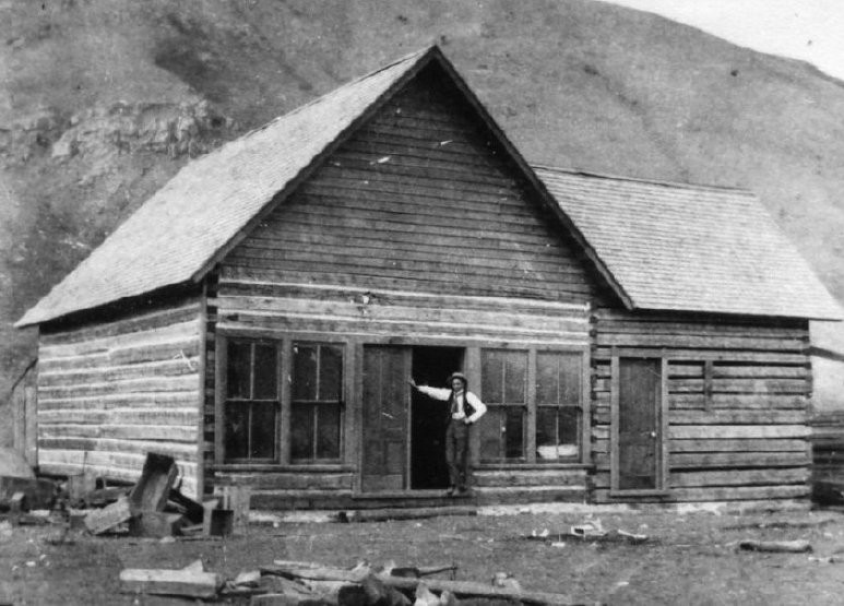 Building, House, Wood, Rural area