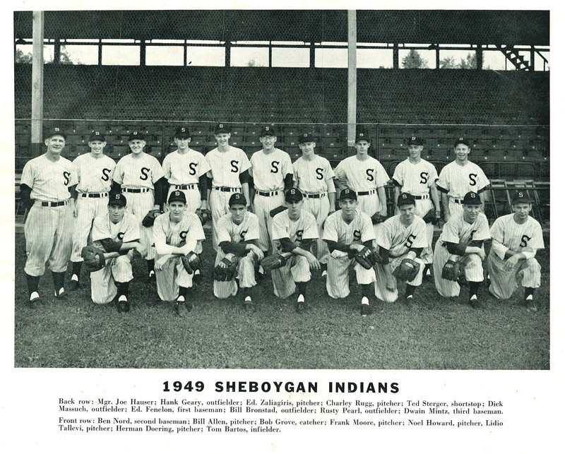 Sports uniform, Baseball, Sports jersey, Bat-and-ball games