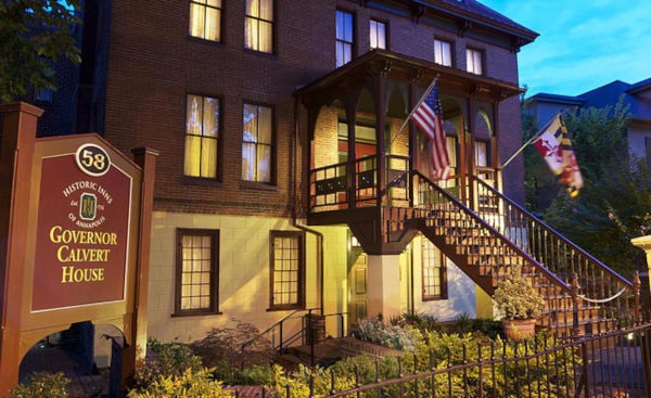 night, window, building, window, flag, stair, plant, porch, historic, inn 