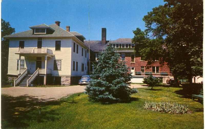 Sky, Plant, Building, Window