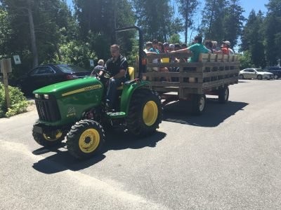Hayrides to assist for viewers
