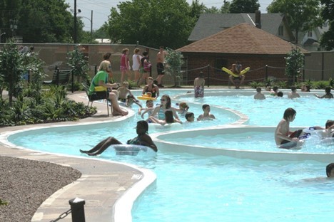 Water, Plant, Swimming pool, Tree