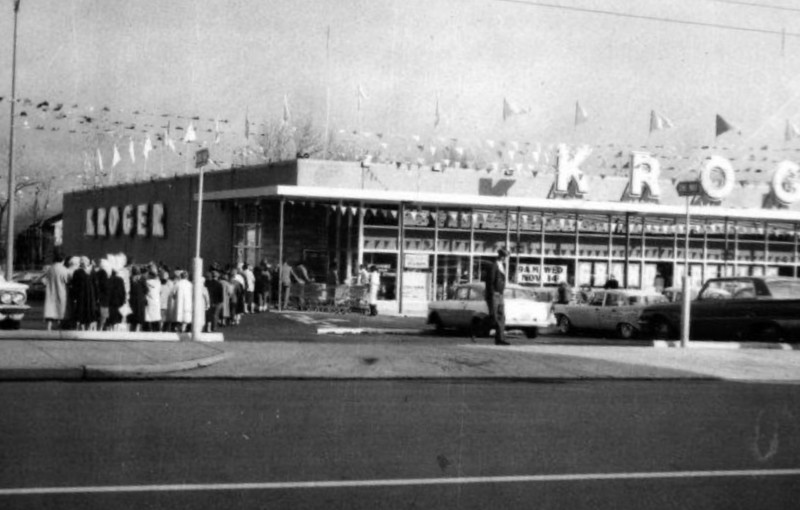 Opening day at Kroger, November 14, 1962