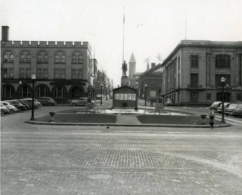 Public Square, 1950