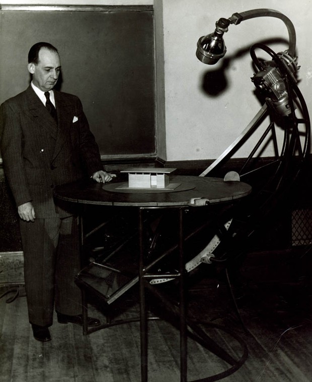 George Beal demonstrating his Heliodon invention, 1953