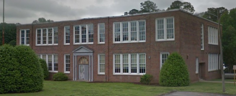 A view of the 1931 Court House Elementary School building.