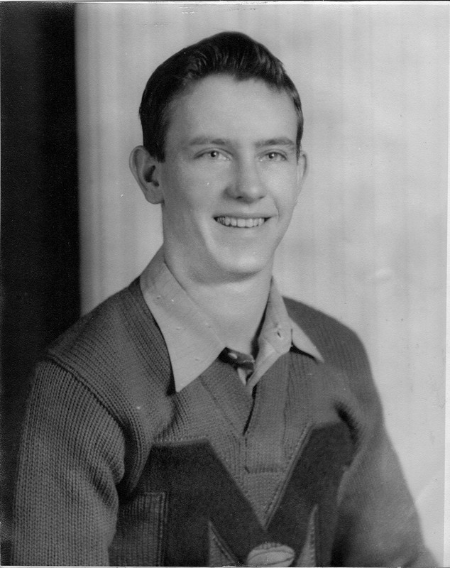 Forehead, Smile, Dress shirt, Jaw