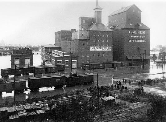 Early 1900s photo of Heim Brewery in Kansas City