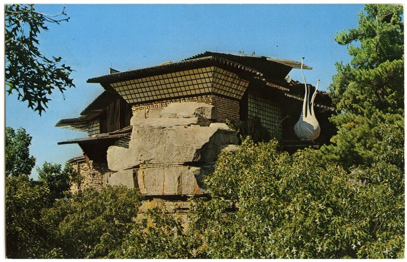 The House on the Rock, Jordan's former retreat house.