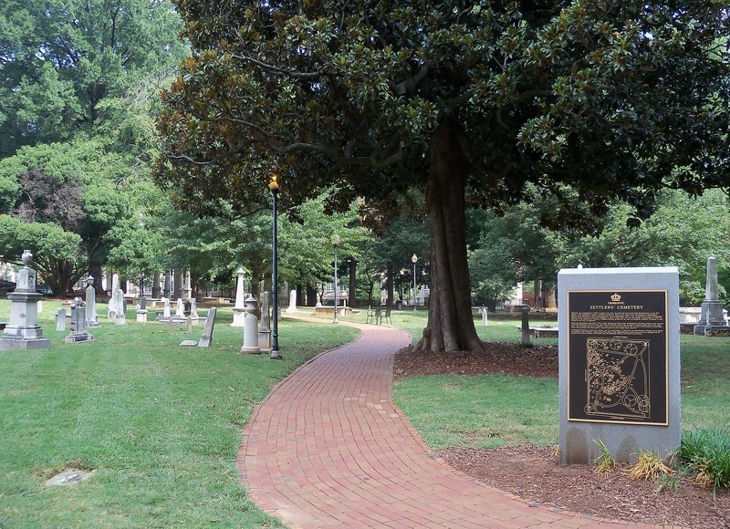 Old Settlers' Cemetery Entrance