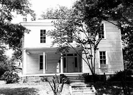 Dowd House Exterior 1978