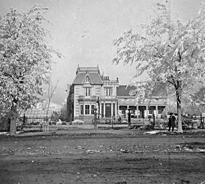 1860s-1870s photo of house