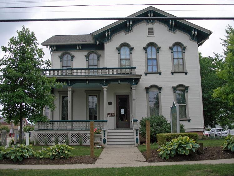 Crocker House Historical Museum, 15 Union Street, Mount Clemens, Michigan

