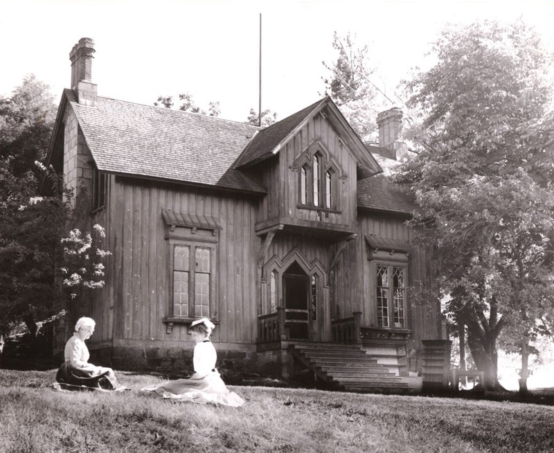 This photo of the surgeon's quarters was taken during the early 1950s and is available on the museum's website.