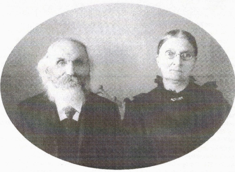undated photo of Lauritz and Mary Smith. May have been taken a few years before his death in 1924.