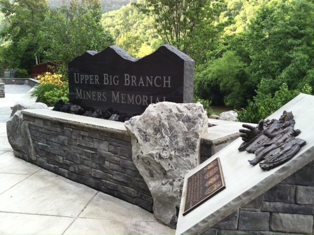 Entrance sign and First Reponders monument