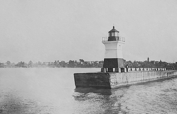 East pier of Fairport in 1874