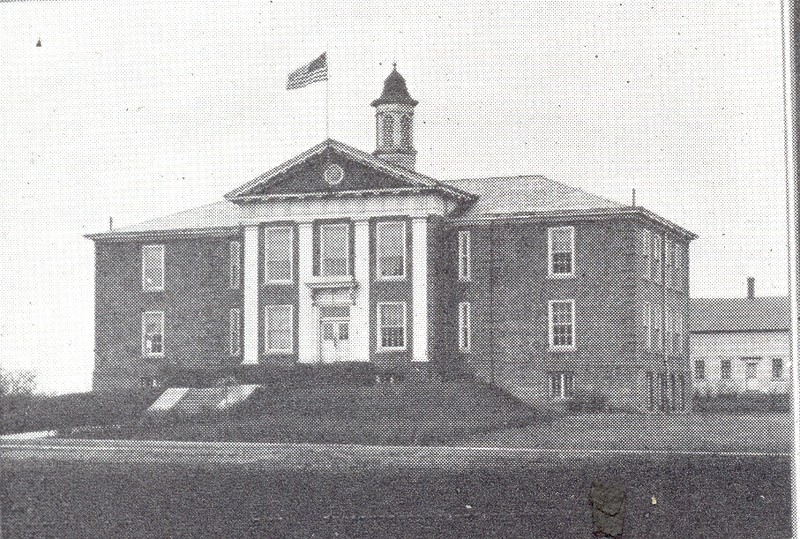 Mantua Center School as it looked shortly after construction was completed in 1914