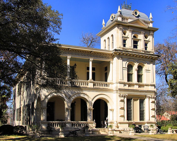 "Norton polk mathis house 2014" by Larry D. Moore. Licensed under CC BY-SA 3.0 via Wikimedia Commons - https://commons.wikimedia.org/wiki/File:Norton_polk_mathis_house_2014.jpg#/media/File:Norton_polk_mathis_house_2014.jpg
