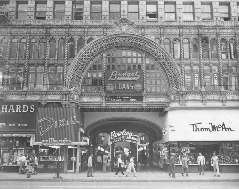 Broadway-Spring Arcade Building - Clio
