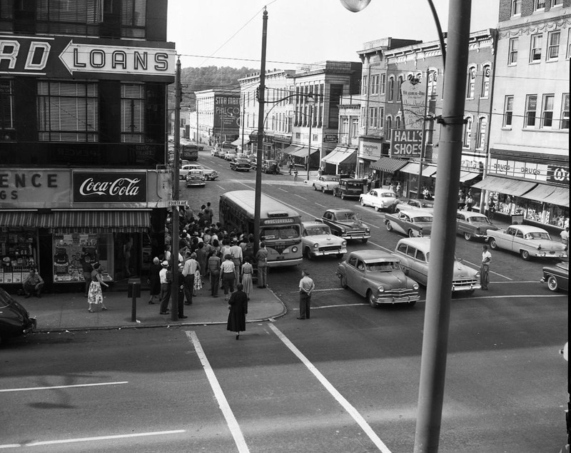 The Caldwell Building at the busy corner of Ninth Street and Fourth Avenue