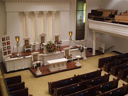 The church recently installed a new organ. For a century, the church utilized an organ that had been built in New York and carried by steamships down the Ohio and Mississippi Rivers in 1908.