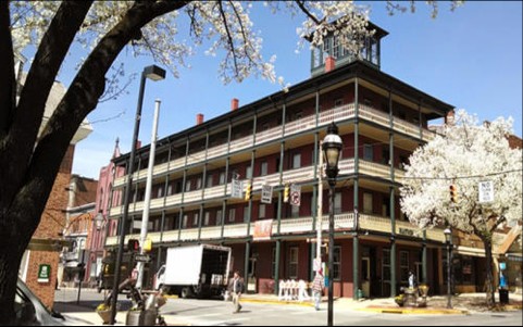 The National House is now home to apartments and retail and restaurant spaces