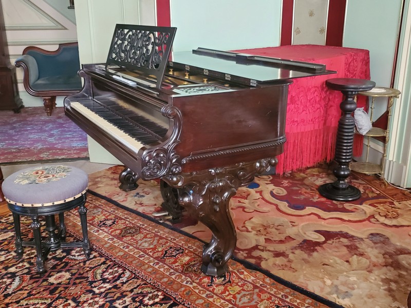 Musical instrument, Piano, Furniture, Musical keyboard