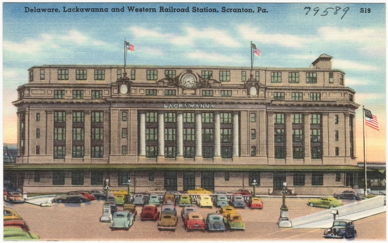 The Delaware, Lackawanna and Western Railroad station in a 1930-1945 colored postcard. Courtesy of the Boston Public Library, Tichnor Brothers Postcard Collection