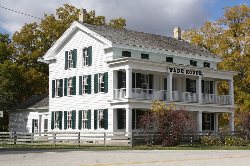 "Wade House in Fall Foliage September 2012" by Royalbroil - Own work. Licensed under CC BY-SA 3.0 via Wikimedia Commons - https://commons.wikimedia.org/wiki/File:Wade_House_in_Fall_Foliage_September_2012.jpg#/media/File:Wade_House_in_Fall_Foliage_Sep