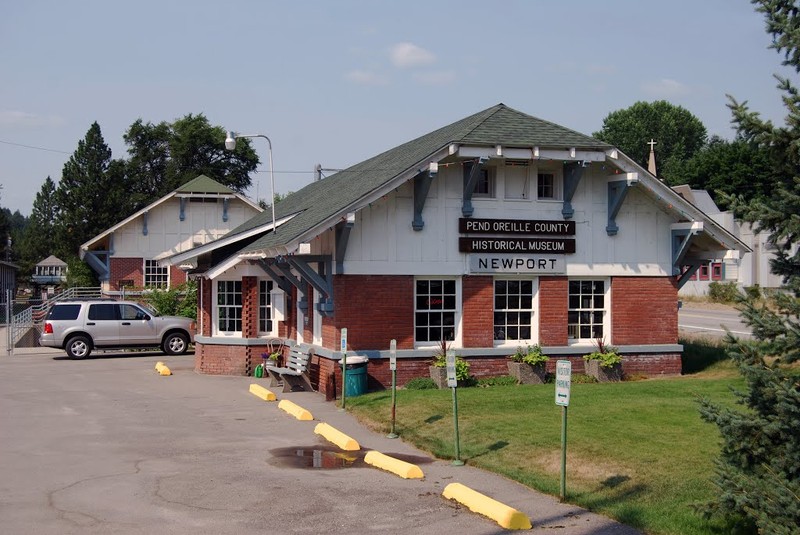 View of the train depot and Bradley Memorial Building