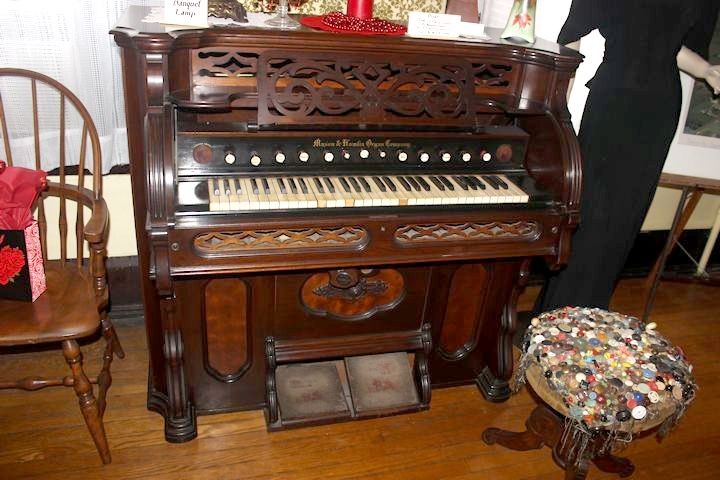 The 1874 organ