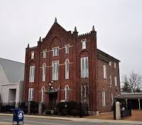 Hiram Masonic Lodge No. 7 was built in 1823 and is home to the oldest operating Masonic lodge in the state (the lodge itself was founded in 1807).