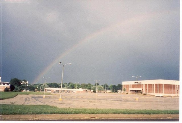 Former JCPenney Outlet Store at River Roads Mall, 1985