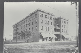 Lorenz hotel building (1911)