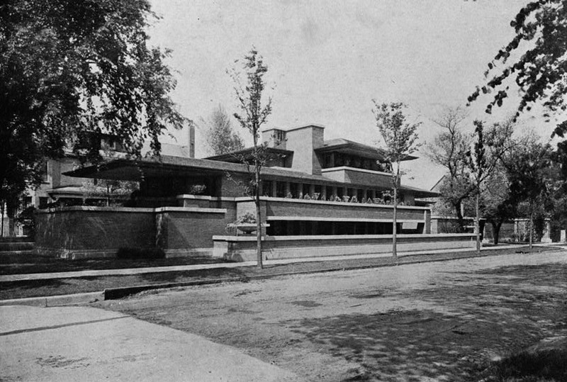 Another view of the Robie House exterior