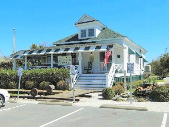 The Myers Cottage built in 1907, now serves as the home of the Wrightsville Beach Museum of History. It's doors were opened to the public in 1996.