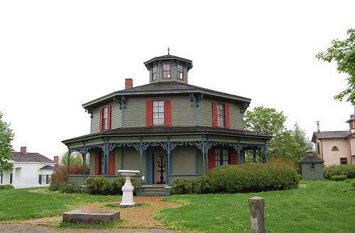 Another notable building is the the octogan shaped Hyde House, which was built around 1870.