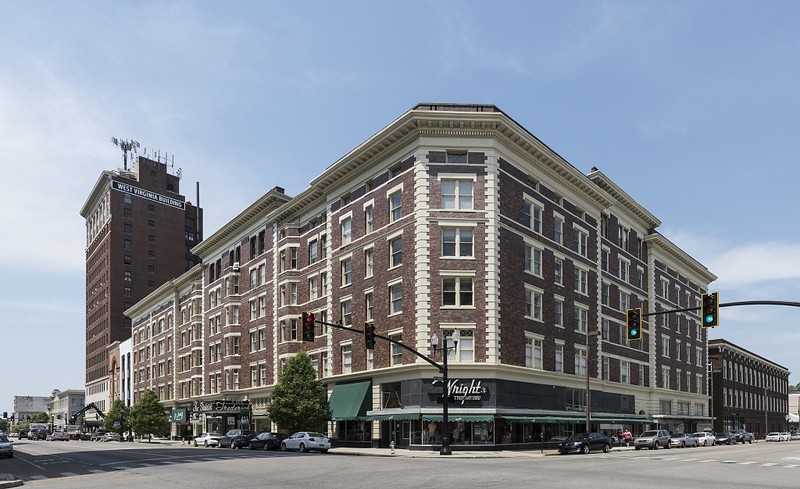 The exterior of the Frederick remains mostly in its original condition, but the large Hotel Frederick sign has since been removed. Image courtesy of the Library of Congress.