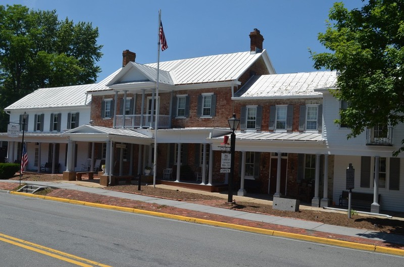 Opened as a tavern and stagecoach stop, this historic site continues to accommodate travelers with 22 guest rooms 