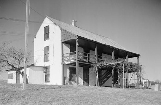The Kennedy farmhouse in 1965, prior to restoration.