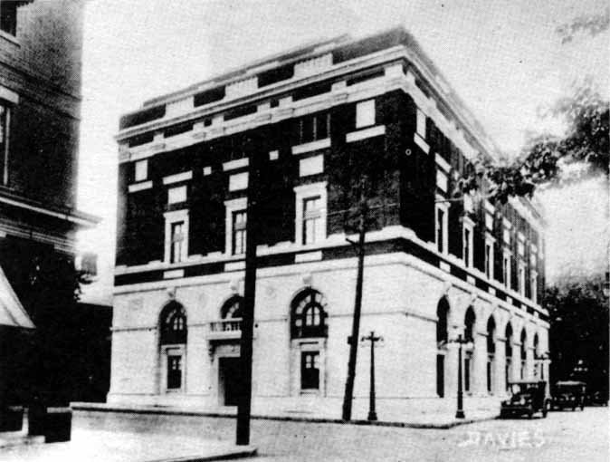 An early photograph of the site. In Black and white, the stark contrast between red brick and white limestone is particularly apparent. Courtesy of Jim Dawson, ElectricEarl.com.