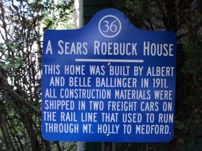 Photograph of the Sears Roebuck House historical marker. 