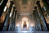 Interior view of the The George Washington Masonic National Memorial.