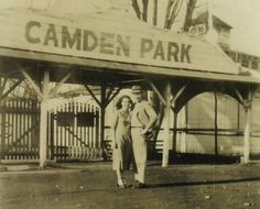 Dorothy and Homer Bunn, who ran the Camden Park zoo. This attraction remained until the 1970s.