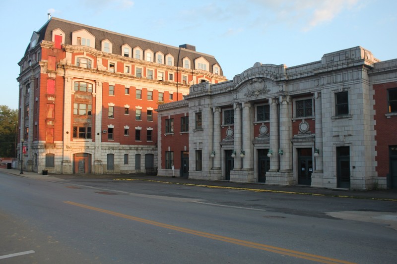 The Willard was built adjacent to the B&O Railroad Depot. Both buildings were constructed around the same time to handle growing passenger traffic in Grafton. Image obtained from flickr. 