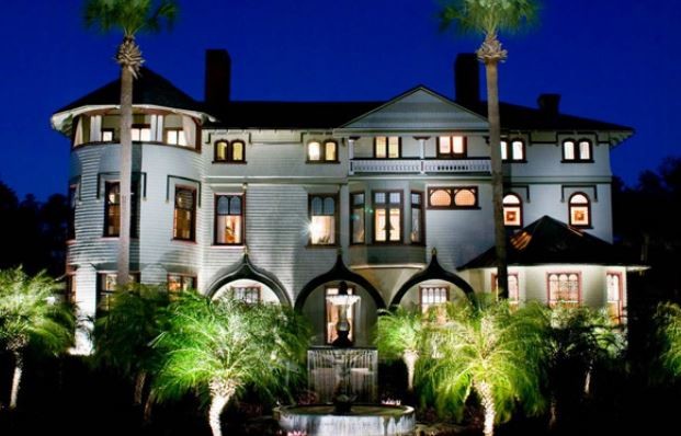 Stetson Mansion offers 10,000 sq feet of living space, decorated in Victorian splendor.