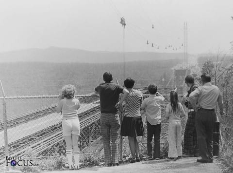 An overlook that let visitors view the progress of construction.